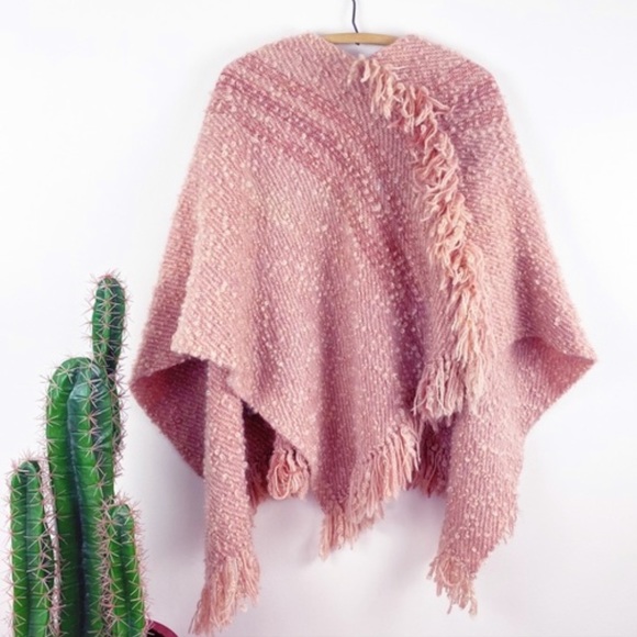 Vintage Handmade Sweaters - VTG 50s Handmade Boucle Fringe Wool Granny Shawl
